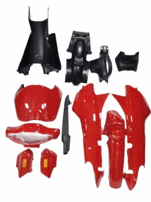 KIT DE PLASTICOS PARA GUERRERO TRIP ROJO / SMASH 110cc  (12 PCS)