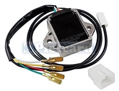 1556 Reg. Cte. Cont�nua 12V. Monof�sico 9A. Con salida para luces delantera siempre encendida